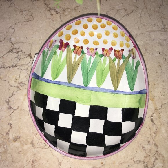 NWT.RETIRED/Limited Edition!PRICE IS FIRM.Beautiful Tulip Garden Egg Dish